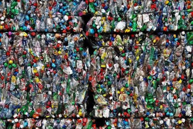 5 cách để giảm nhựa sử dụng một lần ở Trung Đông